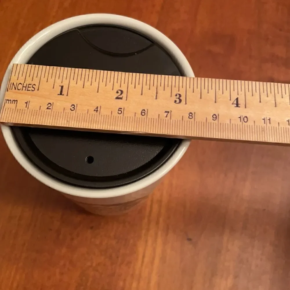 Logo Starbucks Travel Coffee Tea Mug w/ lid 12oz.